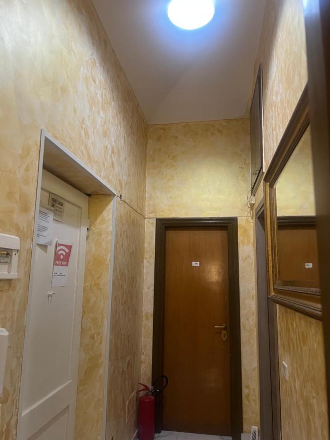 Termini Golden House Hotel Roma Exterior foto
